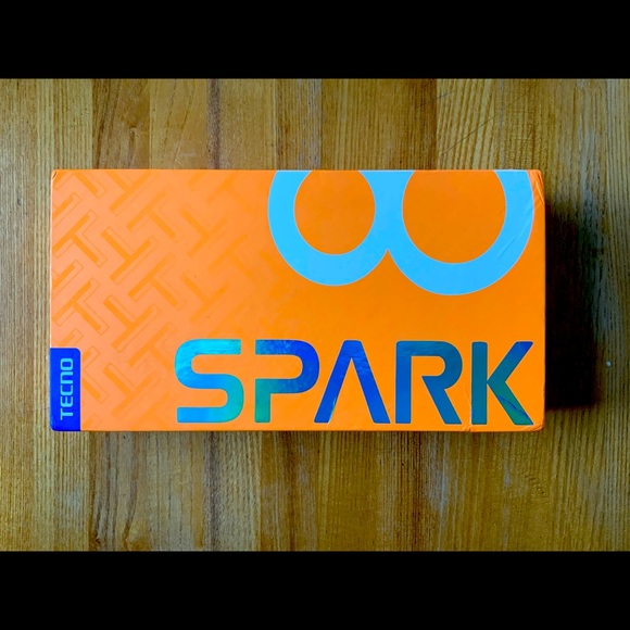 A brand new Spark 8 techno mobile phone